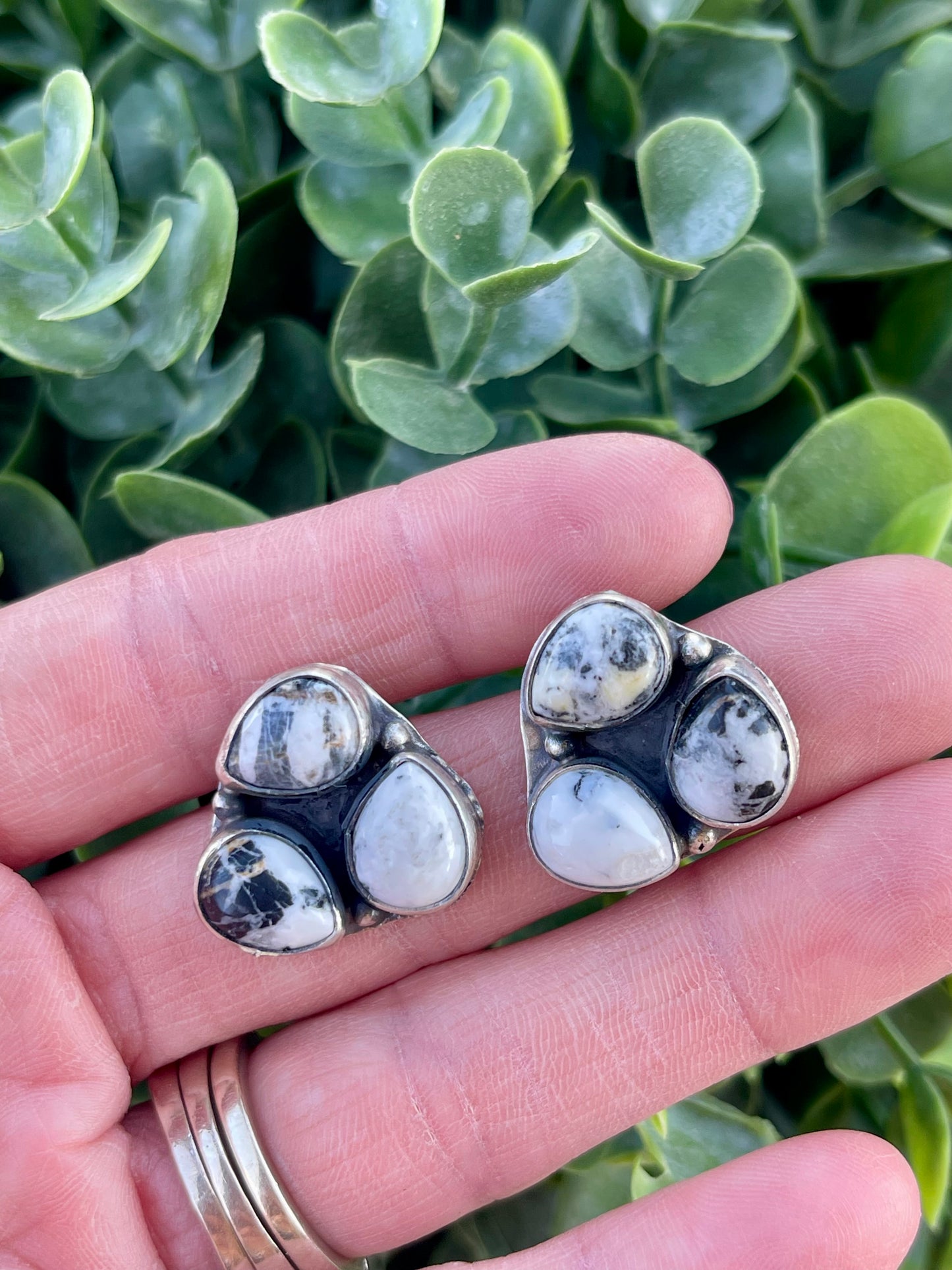 White Buffalo 3 Stone Clusters