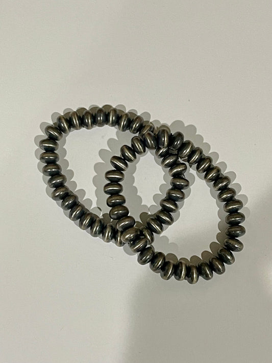 9mm Saucer Pearl Stretch Bracelet