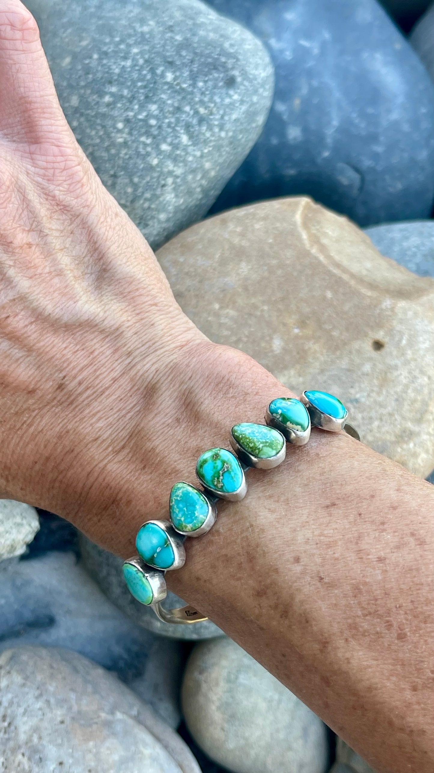 7 Stone Sonoran Gold Stacker Cuff