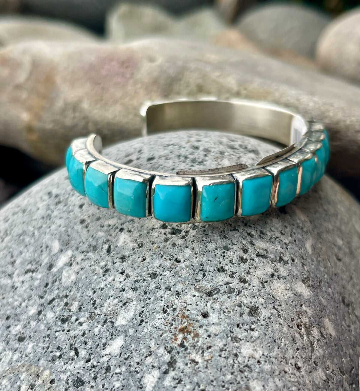 Turquoise Square Federico Cuff