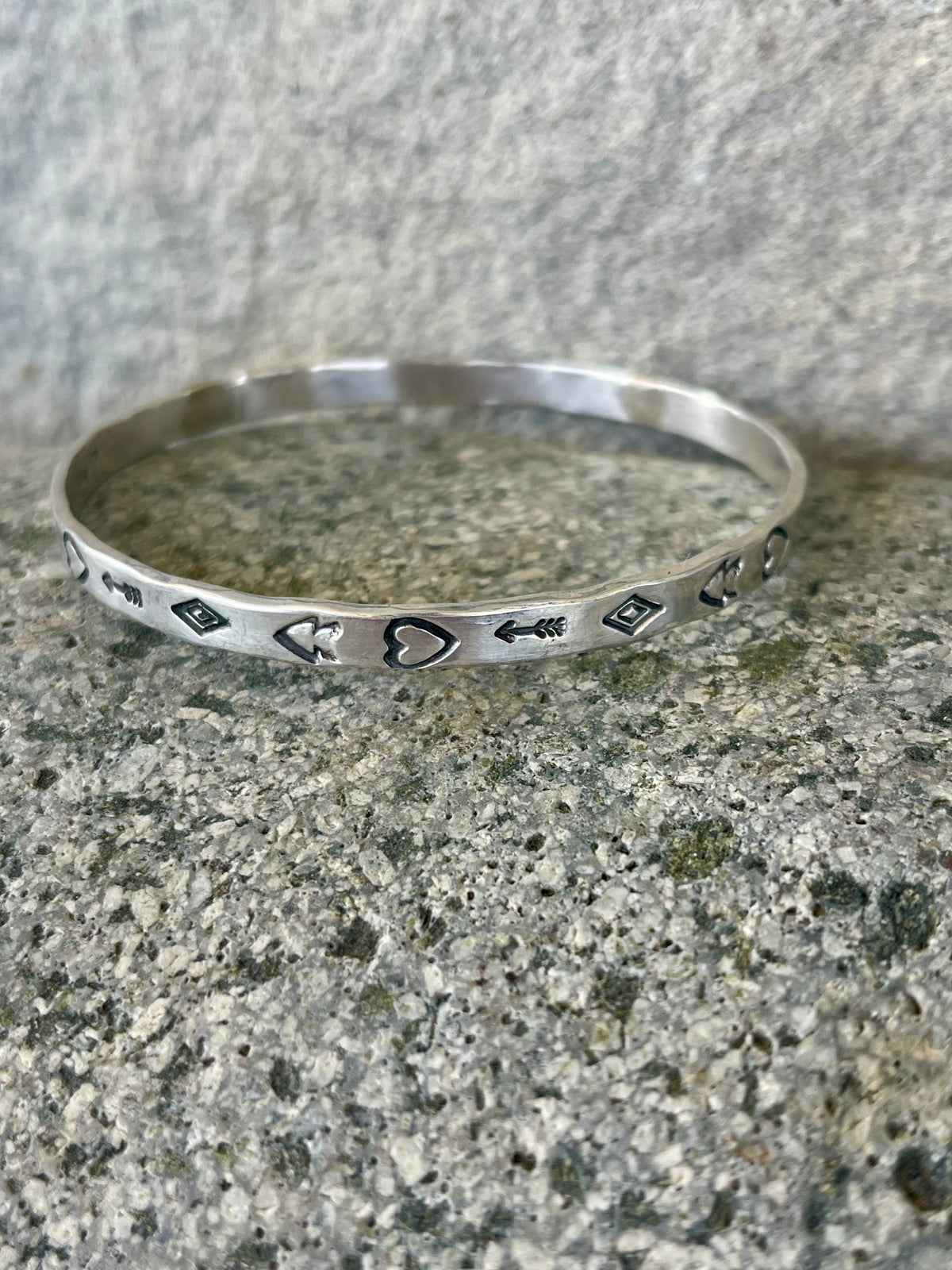 Heart & Arrow Stamped Bangle Bracelet