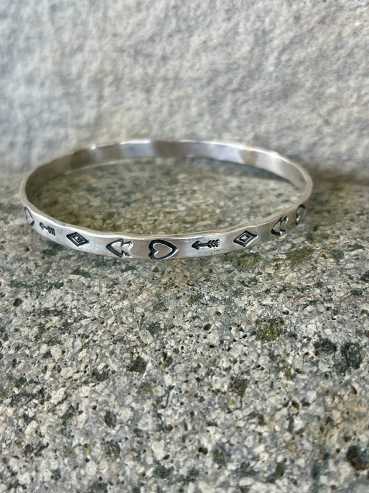 Heart & Arrow Stamped Bangle Bracelet