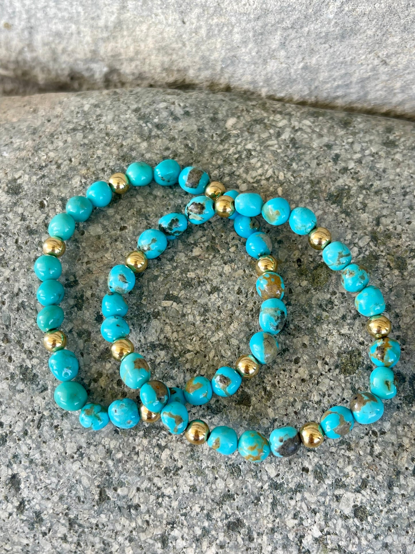 Turquoise & Gold Stretchy Bracelet