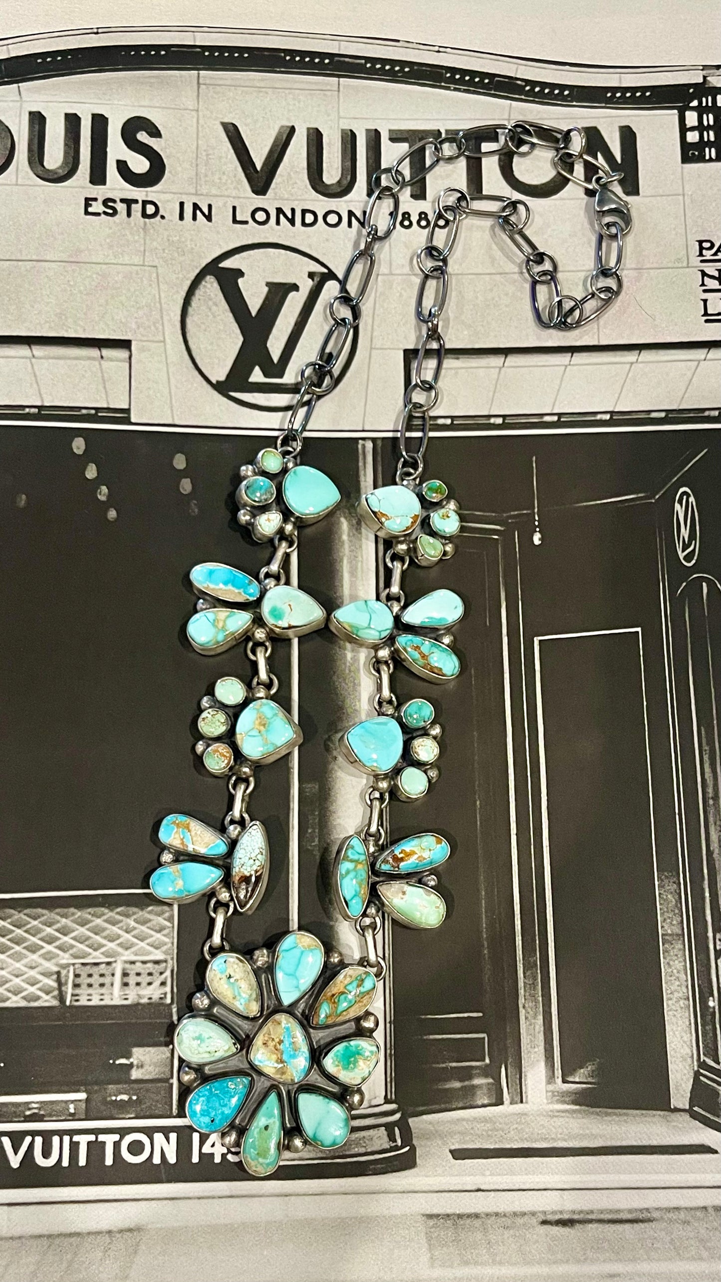 AMAZING Royston Cluster Lariat