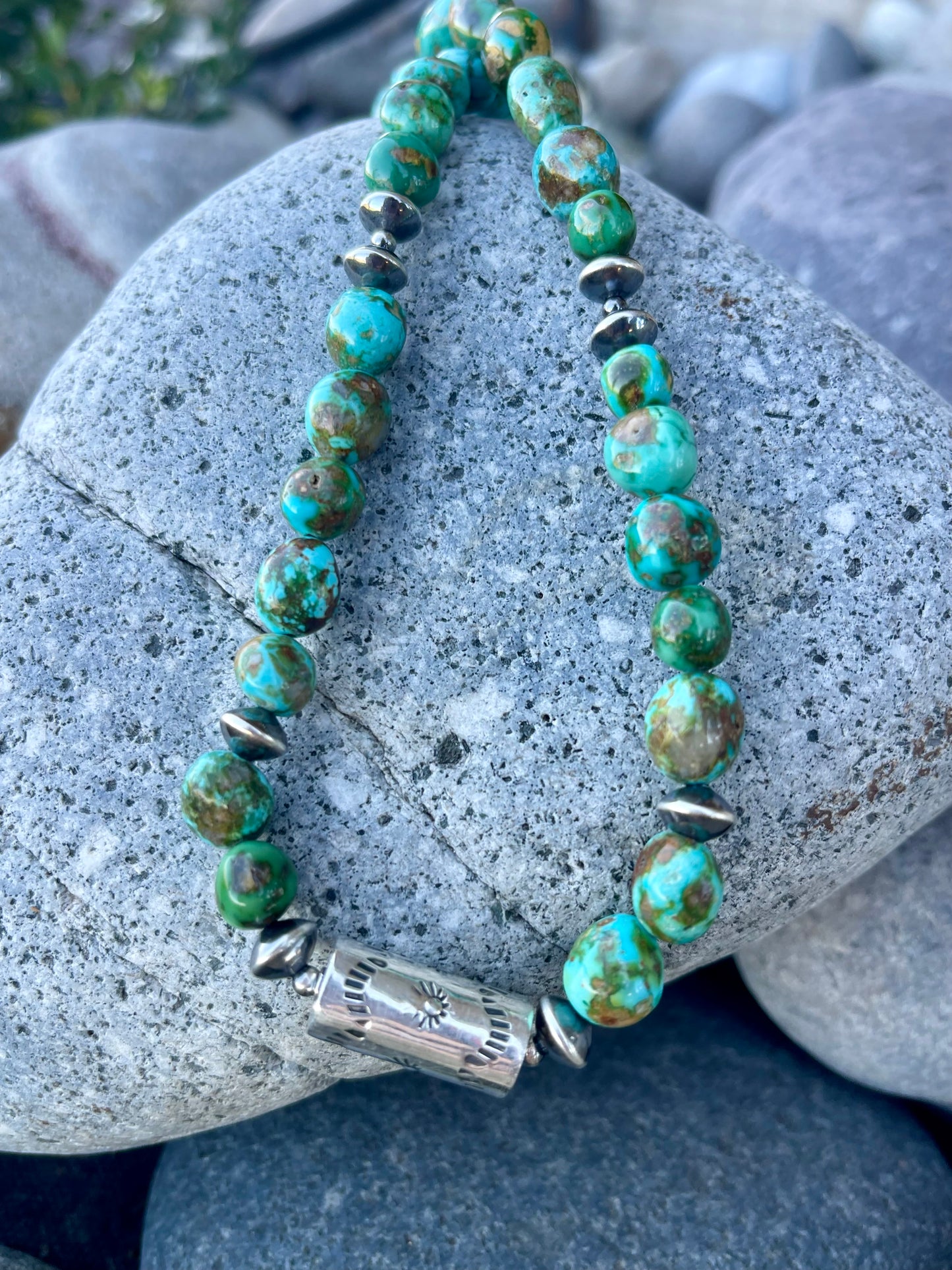 Sonoran Gold Stamped Pearl Necklace