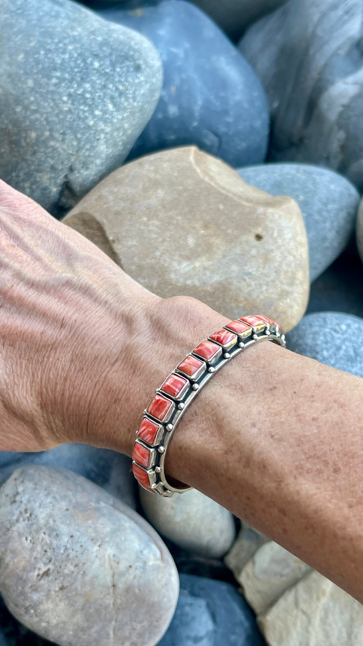 Red Spiny Square Federico Cuff